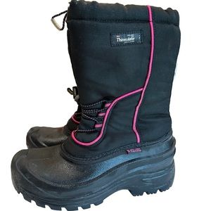Ice Fields Snow Boots Women’s Size 8 Black Pink